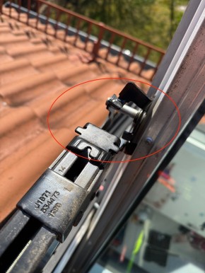 Klapp-Schwinglager Links für Roto R8x Kunststoff Dachfenster