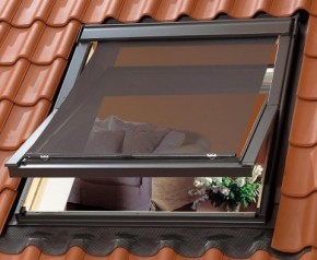 Velux Netzmarkise mit Haltekrallen MHL PK00 5060