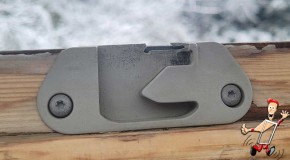 Schließgegenstück 3161, verschraubtes Kunststoffteil unten für Bedienungsgriff Velux GPL/GPU